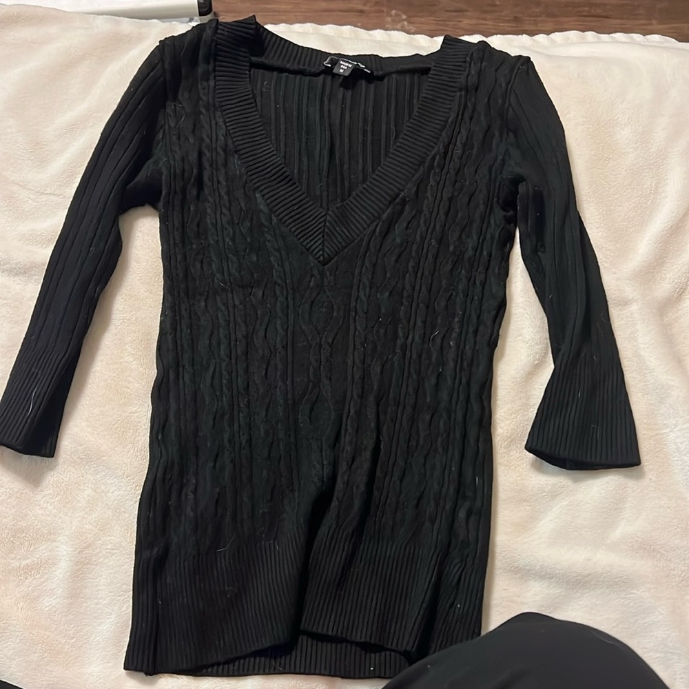BEBE black quarter sleeve sweater